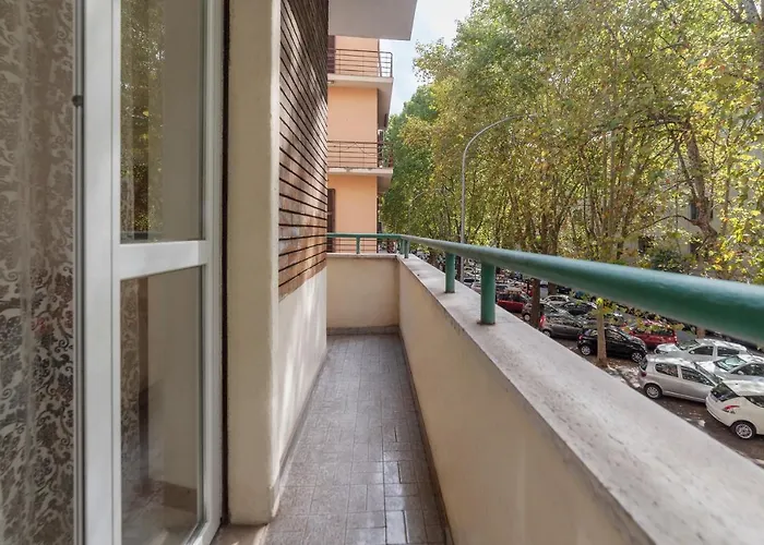 Apartamento Guesthost - Piazza Re Di *