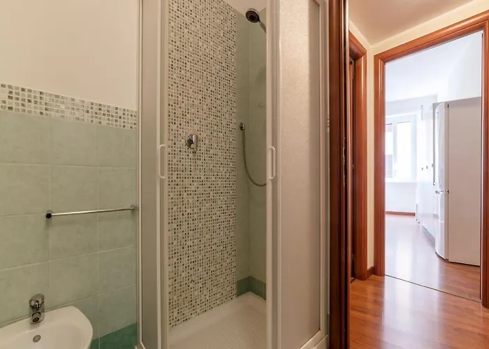 Apartamento Guesthost - Piazza Re Di *
