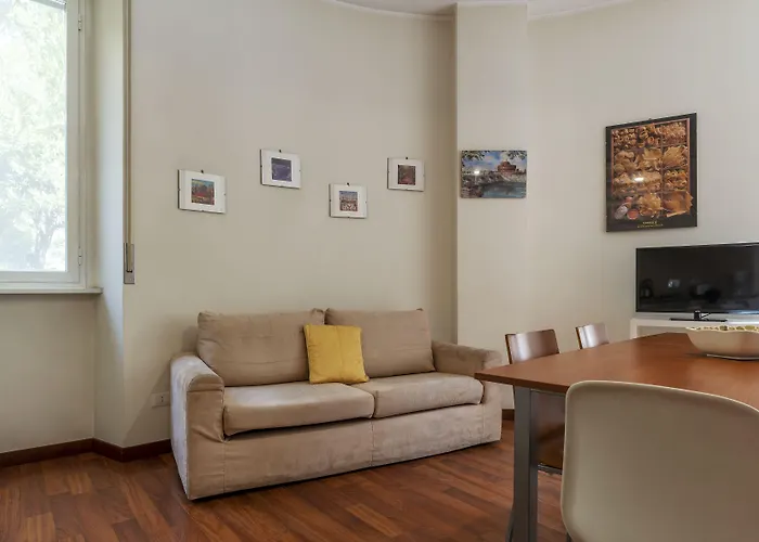 Guesthost - Piazza Re Di Apartamento *